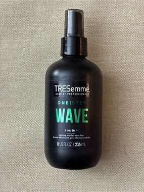 One Step Wave Defining Mist - Black/Green
